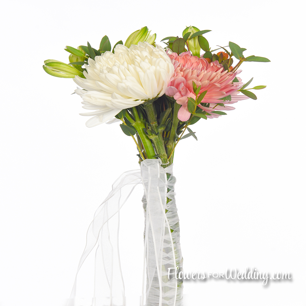 blush toss away bouquet